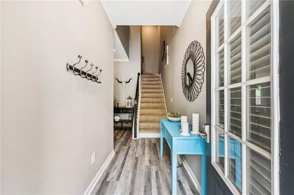 Woodstock, GA 30189,146 Sunset LN