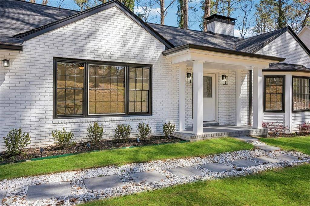 Atlanta, GA 30328,335 AMBERIDGE TRL NW