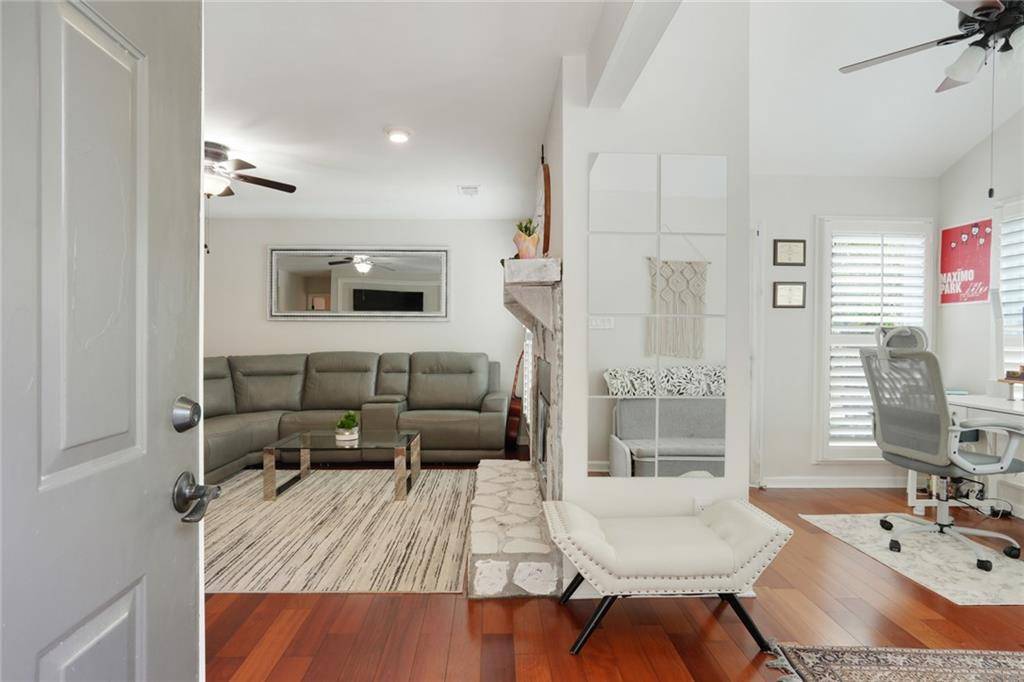Roswell, GA 30075,3210 Lake Pointe CIR