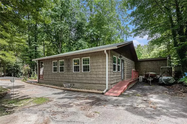 Cleveland, GA 30528,83 Canyon PASS