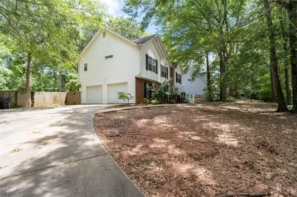 Senoia, GA 30276,42 PIEDMONT DR