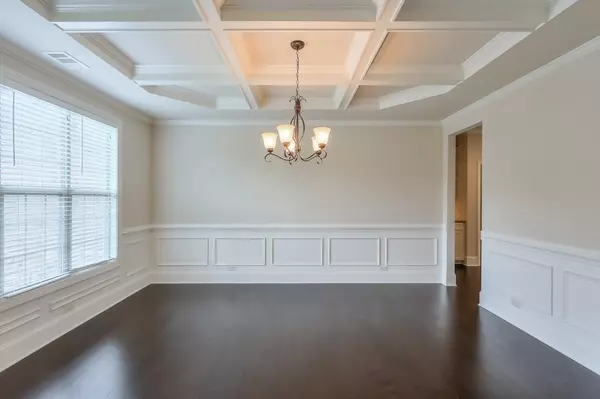 Kennesaw, GA 30152,1211 Fawndale DR NW