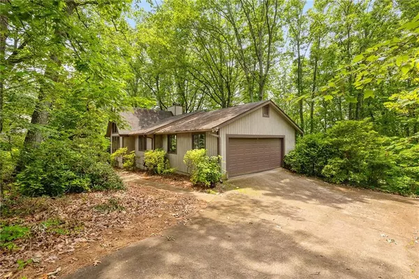 Marietta, GA 30062,1832 Tree Top CT