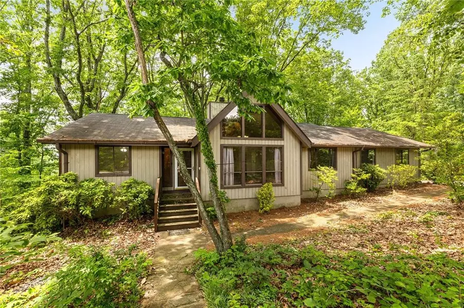 1832 Tree Top CT, Marietta, GA 30062