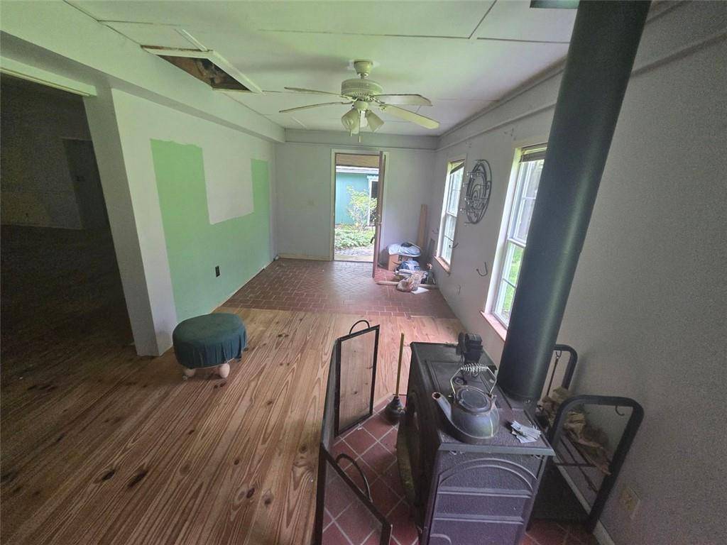 Dallas, GA 30157,1048 SEALS RD