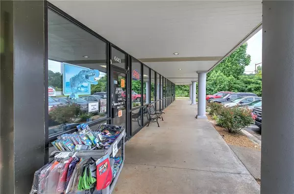 Woodstock, GA 30189,6449 Bells Ferry RD