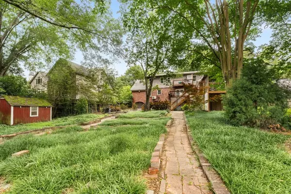 Atlanta, GA 30339,3573 Cochise DR SE