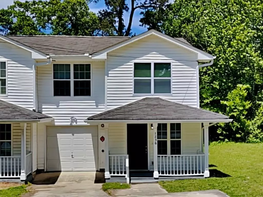 Conyers, GA 30012,1236 Pinedale CIR NW