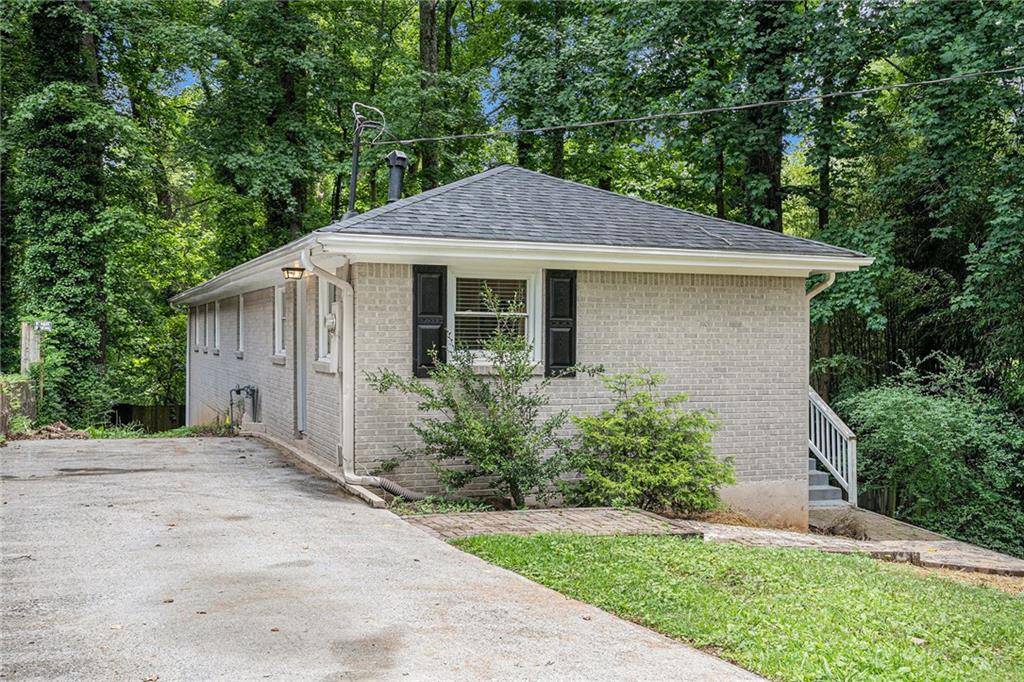 2721 GLENVALLEY DR, Decatur, GA 30032