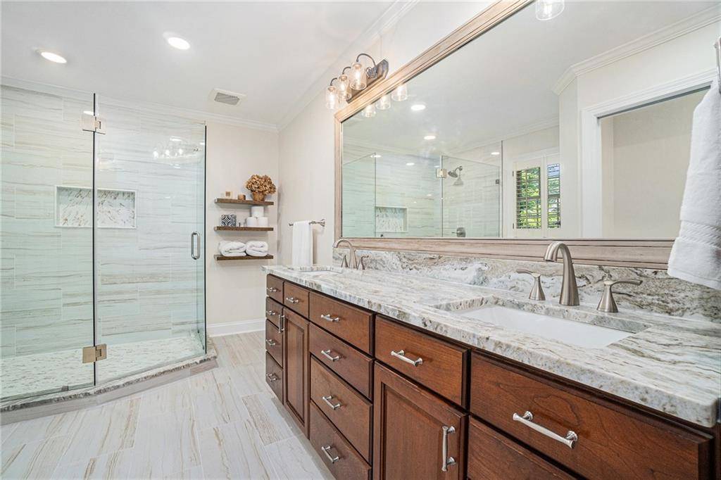 Atlanta, GA 30338,1691 Houghton CT N