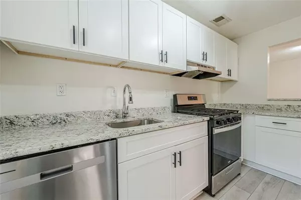 Marietta, GA 30067,1102 WYNNES RIDGE CIR SE