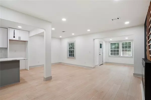 Atlanta, GA 30344,3176 Pollard ST