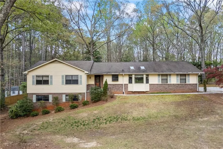 3595 Limberlost TRL SW, Stockbridge, GA 30281