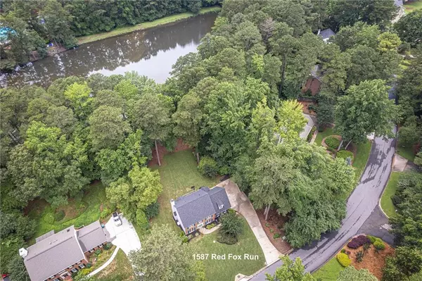 Lilburn, GA 30047,1587 Red Fox RUN SW