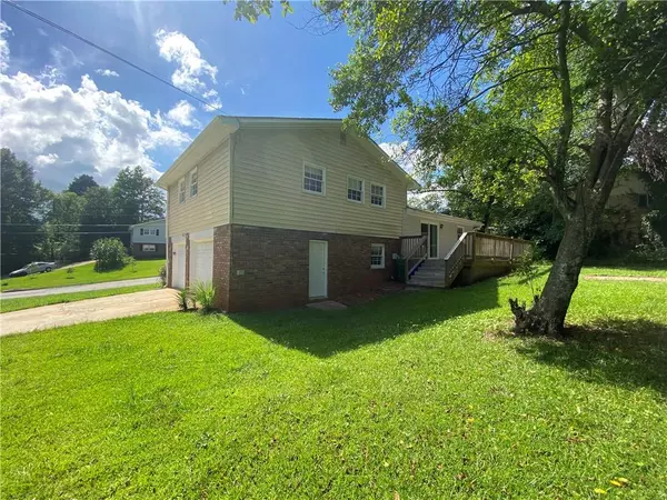 Stone Mountain, GA 30083,5114 Rock Eagle DR