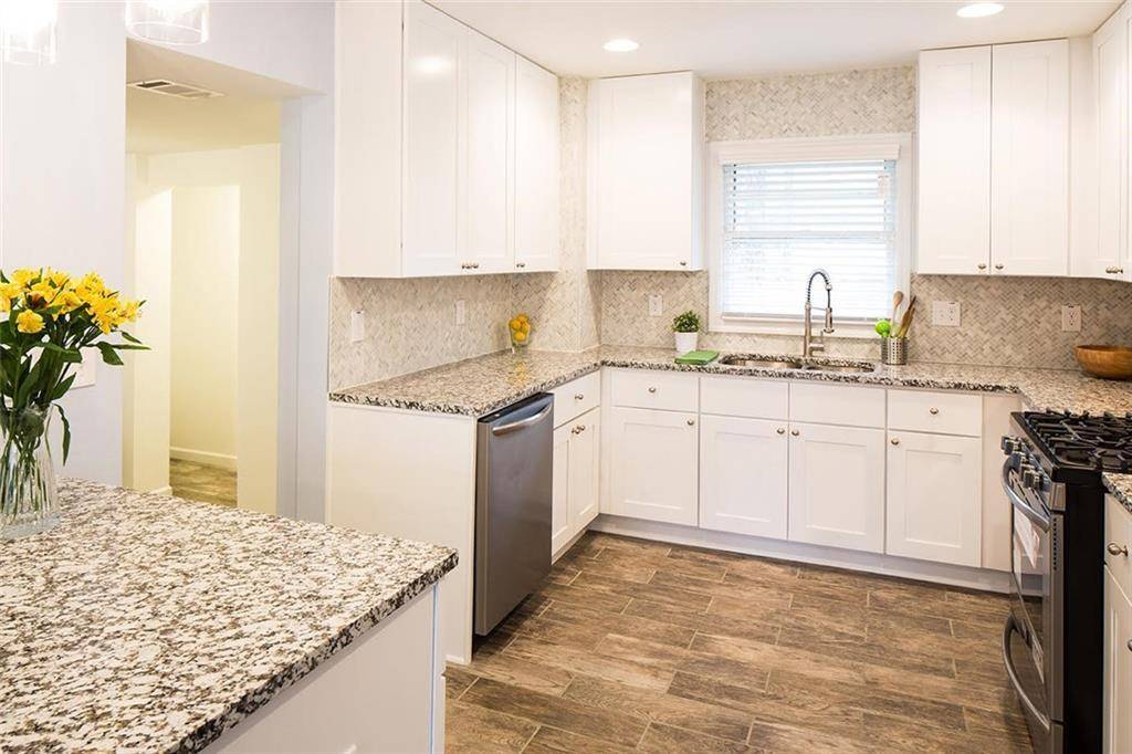 Decatur, GA 30032,1855 Long DR