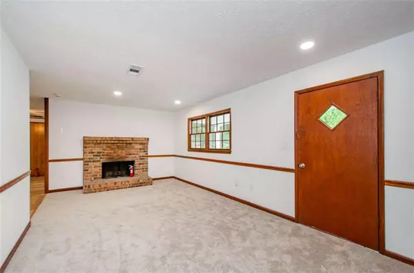 Stone Mountain, GA 30087,2923 Bicentennial DR