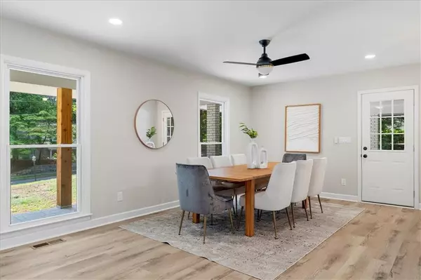 Sandy Springs, GA 30328,6456 Wright RD NE