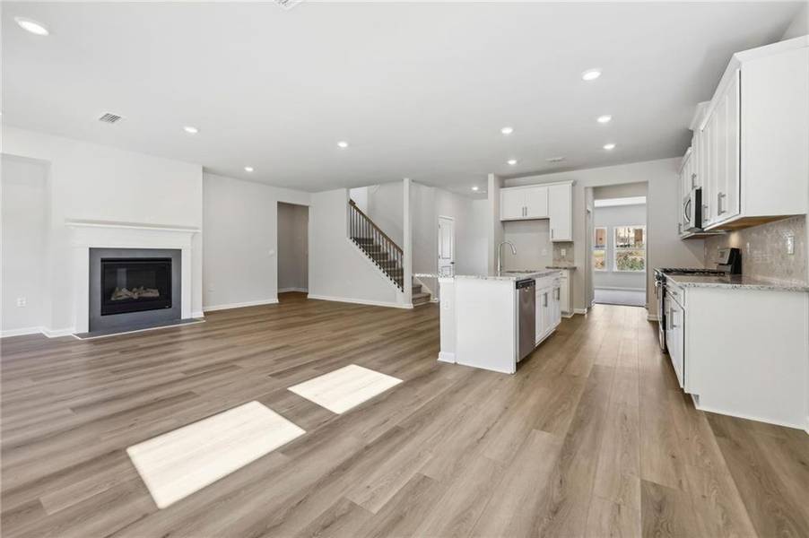 193 Soseby Lake LN, Grayson, GA 30017