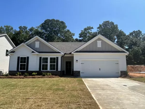 195 Annie LN, Statham, GA 30666