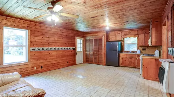 Dawsonville, GA 30534,1037 Cowart RD