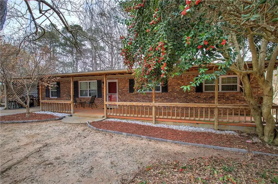 4225 Parkridge DR, Powder Springs, GA 30127