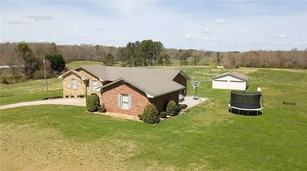 Cumming, GA 30040,4900 Spot RD