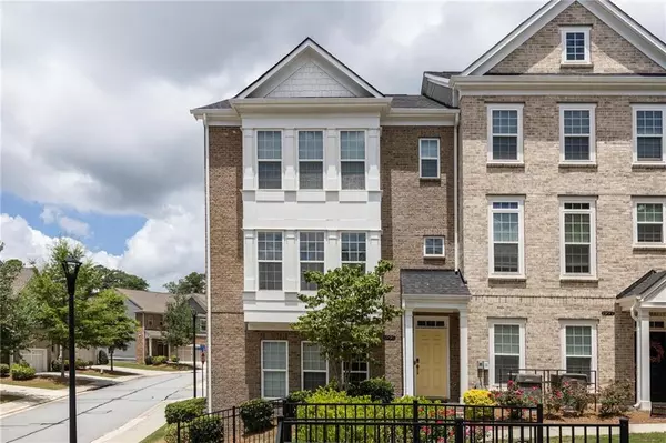 1995 Bryant Park LN, Decatur, GA 30033