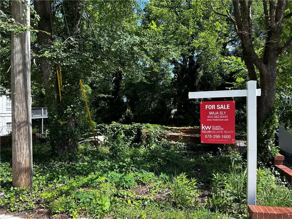 Atlanta, GA 30314,1053 M L King Jr DR NW