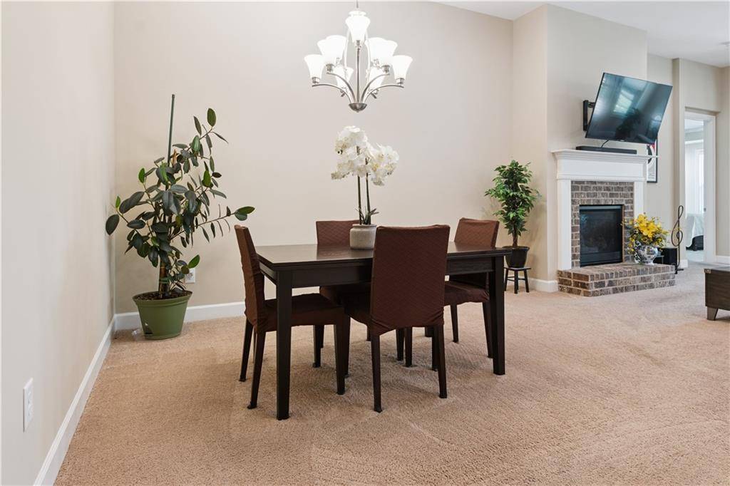 Hoschton, GA 30548,380 Falcon WAY