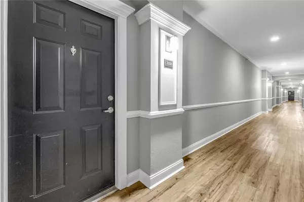 Dunwoody, GA 30338,1850 Cotillion Drive #2118