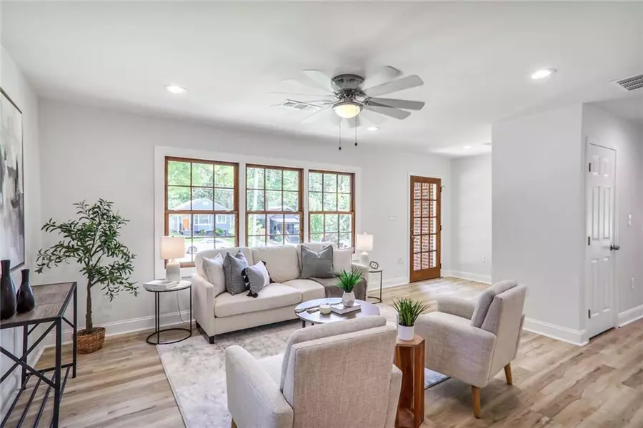 911 Oakland DR SW, Atlanta, GA 30310