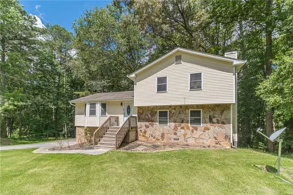 2645 Holly Berry TRL, Snellville, GA 30039