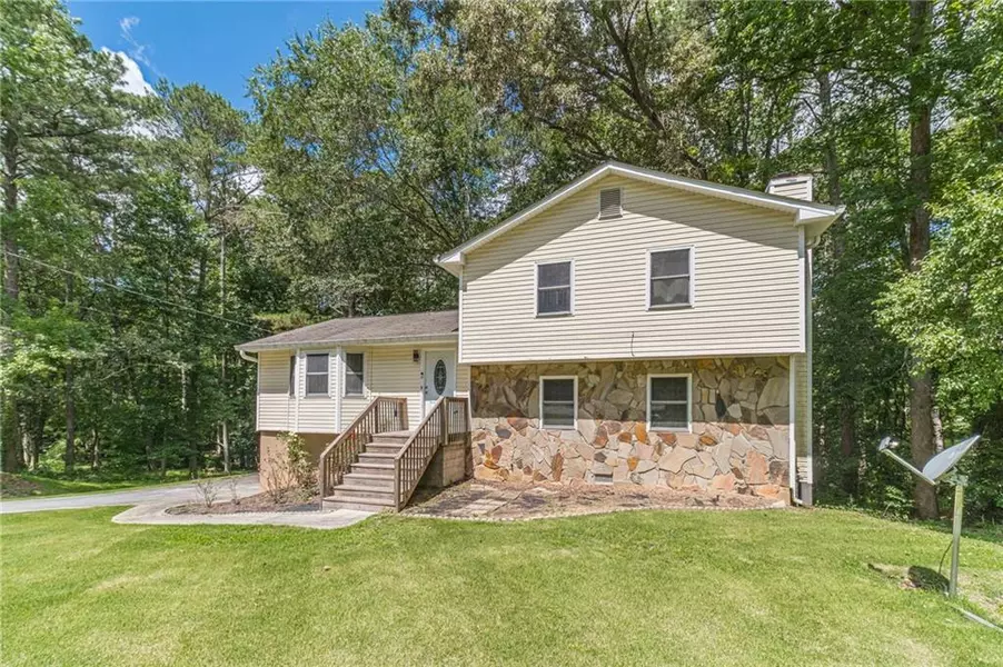 2645 Holly Berry TRL, Snellville, GA 30039