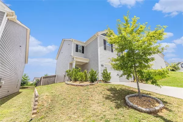 Douglasville, GA 30135,3350 Clawing Hawk WAY