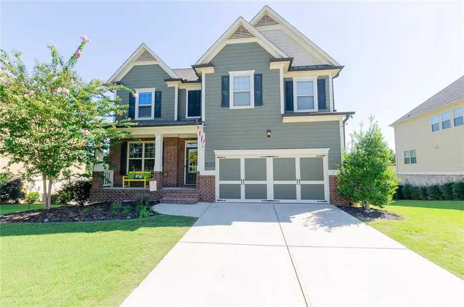 6828 New Fern LN, Flowery Branch, GA 30542