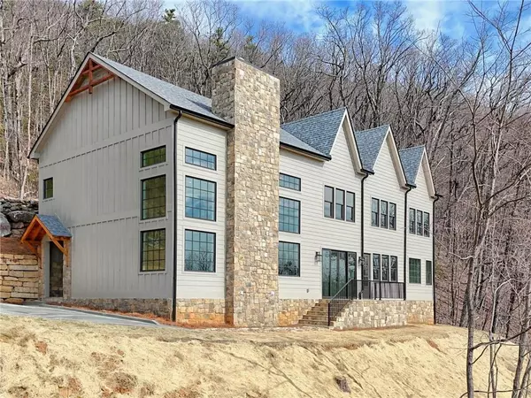 416 Winding View, Clayton, GA 30525