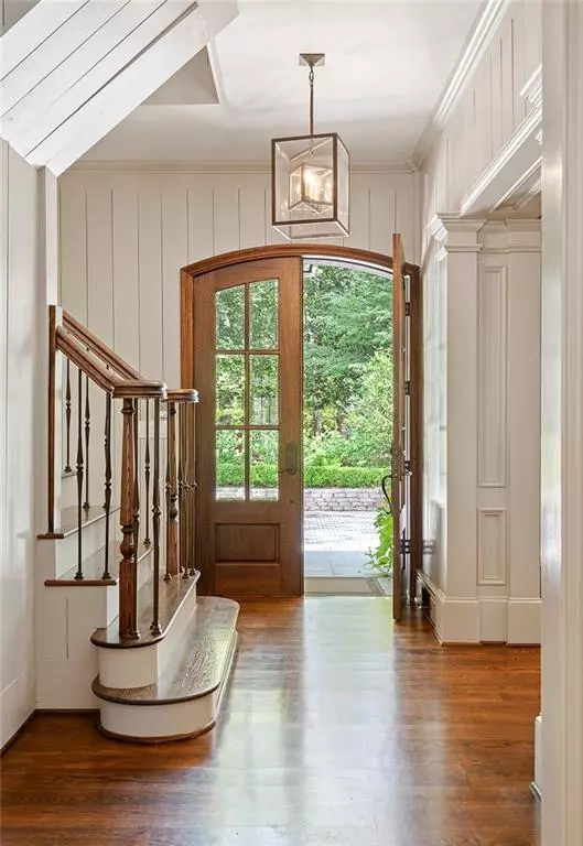 Atlanta, GA 30327,1016 Old Powers Ferry RD