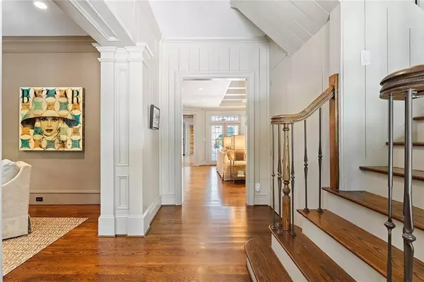 Atlanta, GA 30327,1016 Old Powers Ferry RD