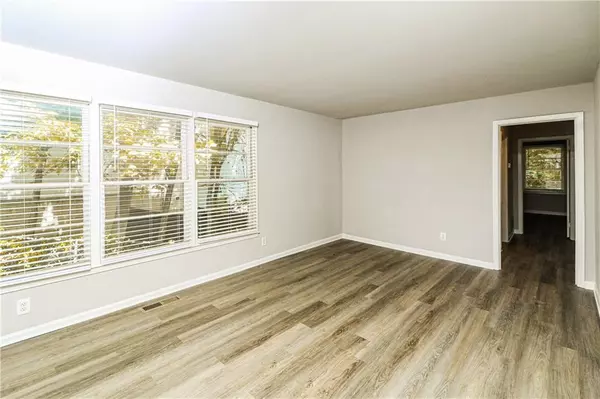 Atlanta, GA 30318,1947 Main ST