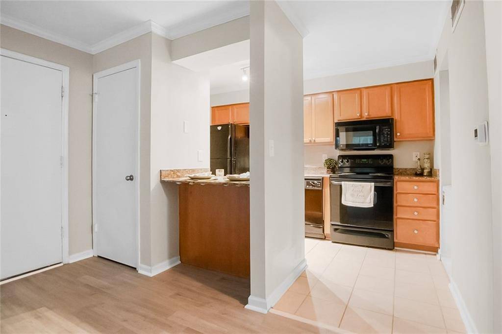 Atlanta, GA 30339,3160 Seven Pines Unit 105 CT