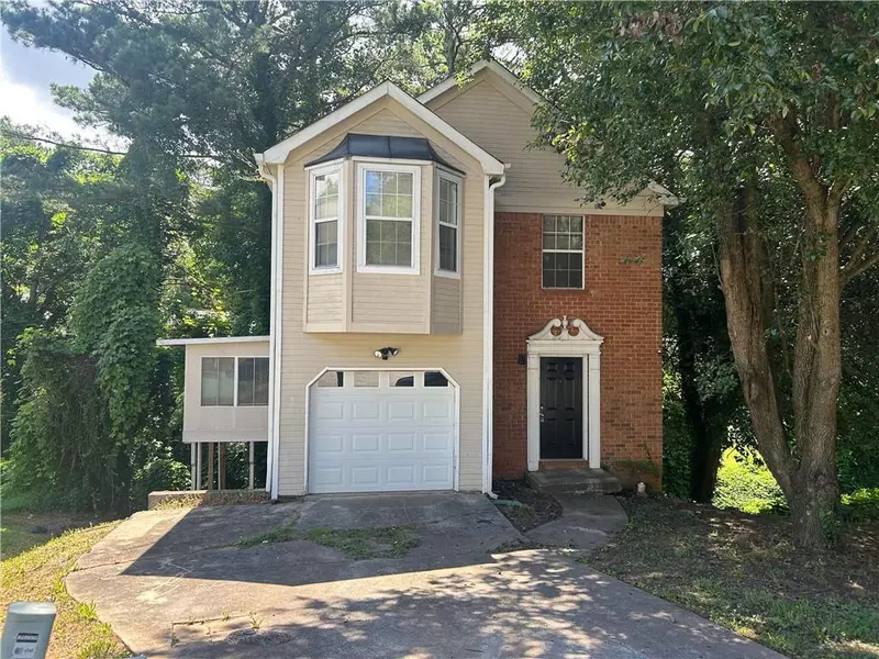 5000 Saxony CT, Stone Mountain, GA 30083