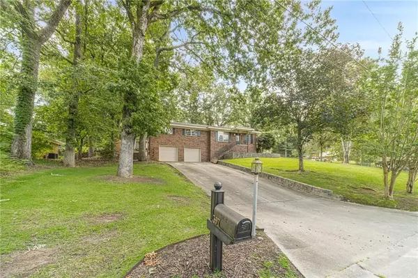 Gainesville, GA 30501,397 Hollywood CIR