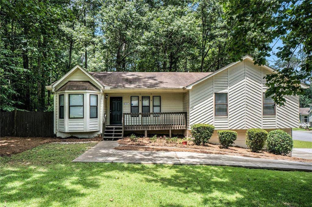 647 Sunshine TRCE NW, Acworth, GA 30102