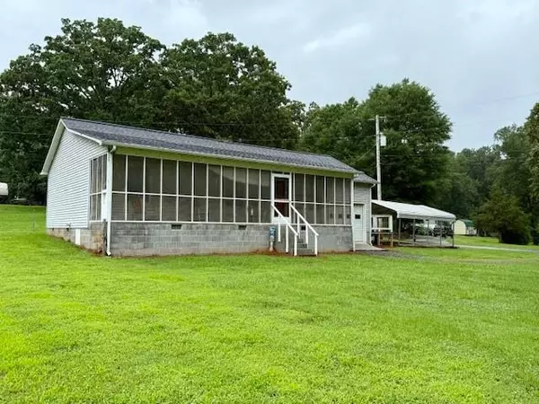 Chatsworth, GA 30705,100 Walter Leon DR