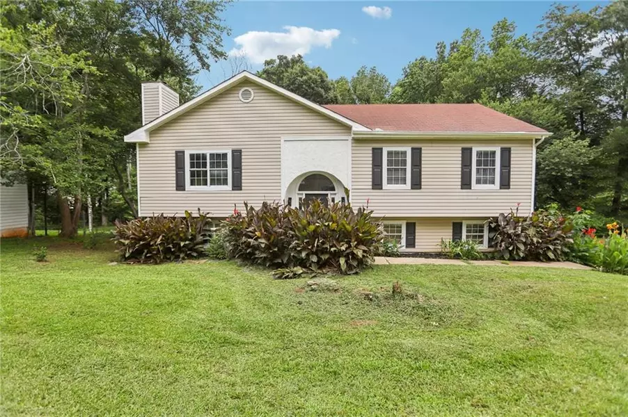 73 Azalea DR, Villa Rica, GA 30180
