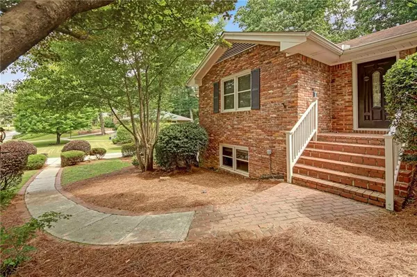 Atlanta, GA 30345,1693 Alderbrook RD NE