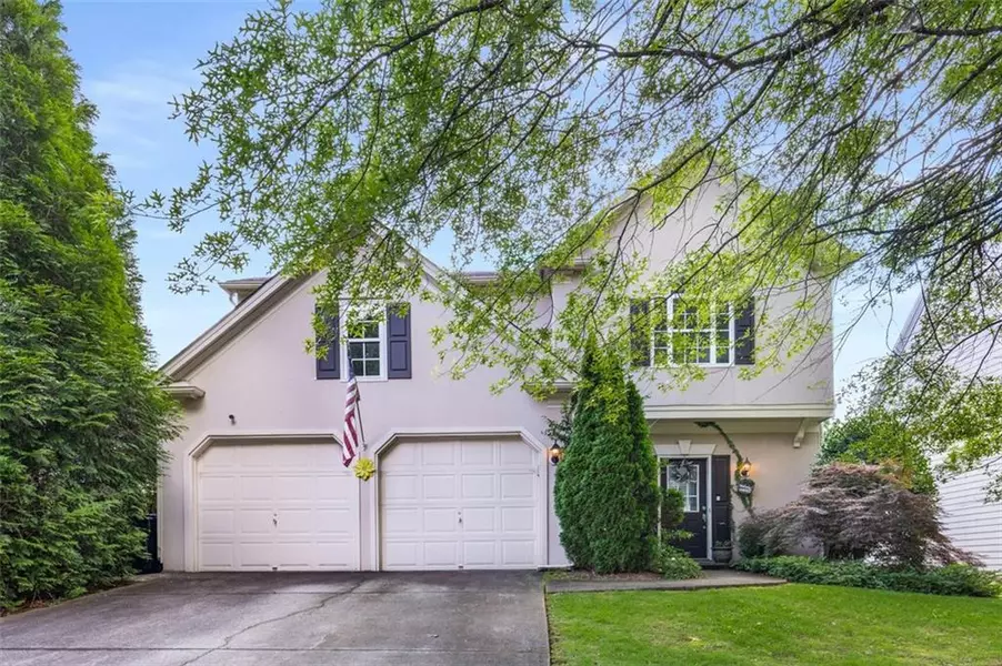 5035 FOXBERRY LN, Roswell, GA 30075