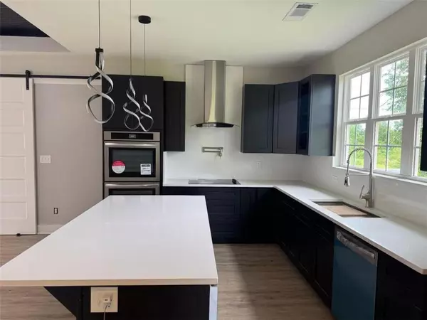 Newnan, GA 30263,3 Timberland TRL