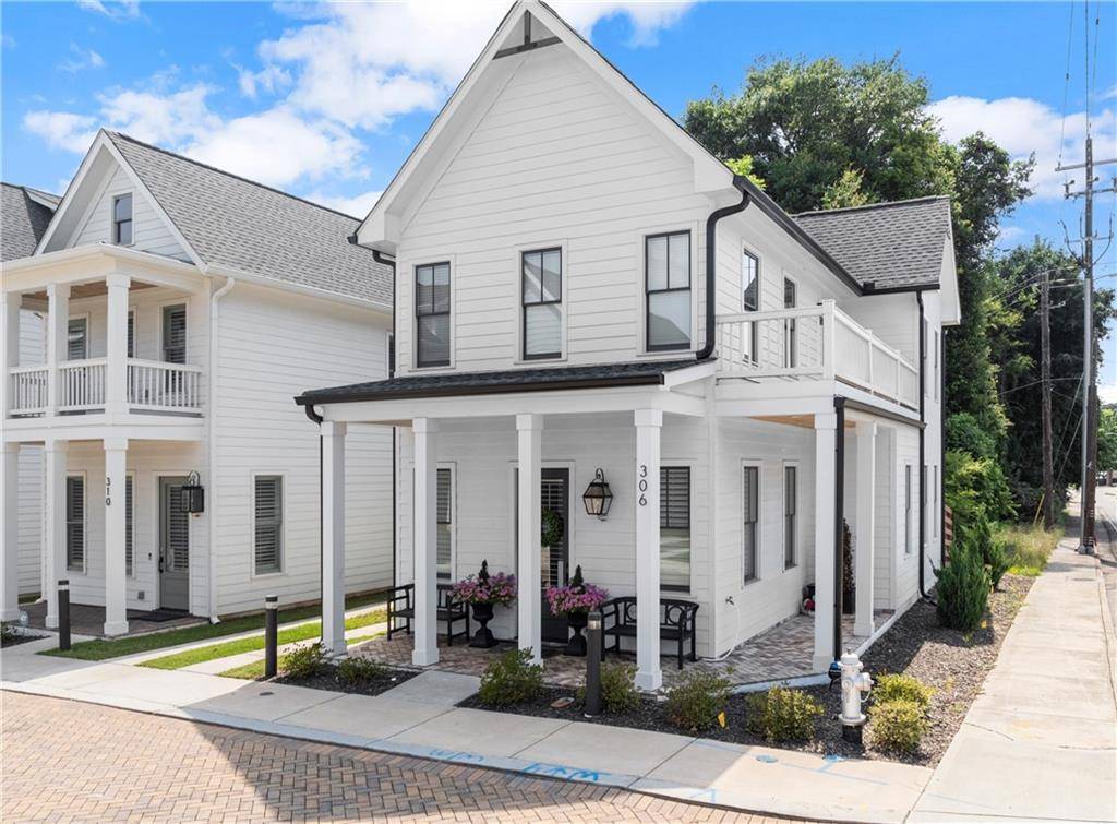 306 Clarendon CT SE, Gainesville, GA 30501